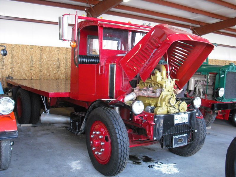 mack01.jpg