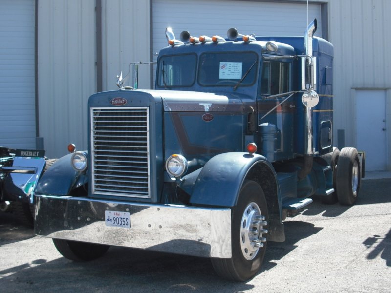 peterbilt.jpg