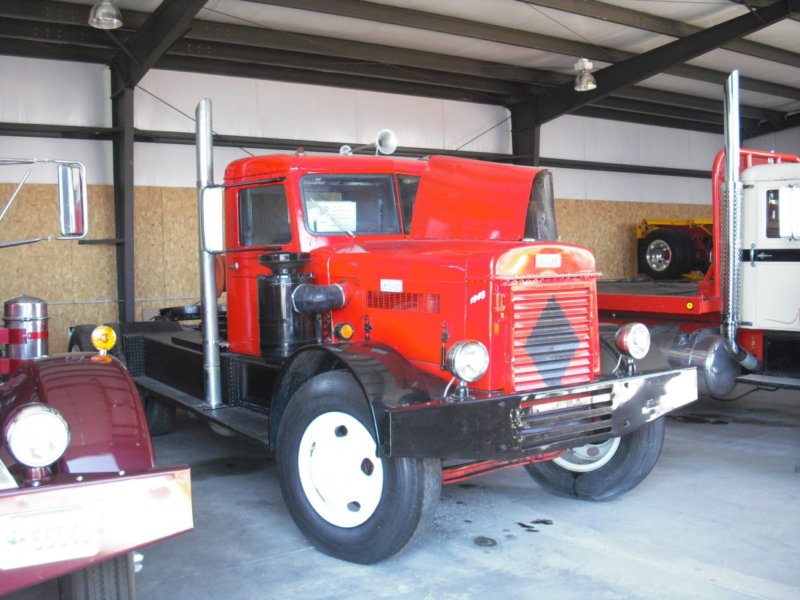peterbilt1.jpg