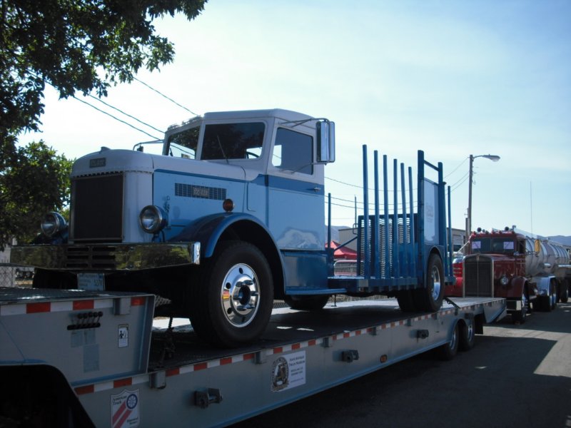 peterbilt103.jpg