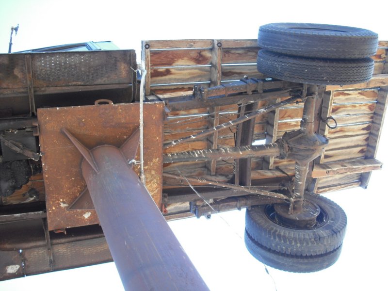 poletruck2.jpg