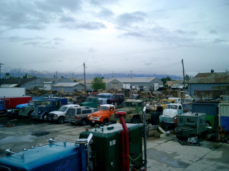 yardtrucks009.jpg